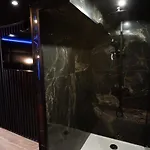 Capsule Secret - Jacuzzi - Netflix & Cinema - Jeux De Couple - Barre De Pole Dance Apart-hotel 3*