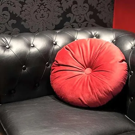 Capsule Secret - Jacuzzi - Netflix & Cinema - Jeux De Couple - Barre De Pole Dance Aparthotel Valenciennes